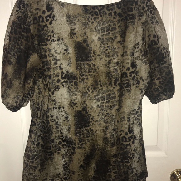 PRICE DROP 🚨Calvin Klein Jeans Cheetah Top - Picture 3 of 5